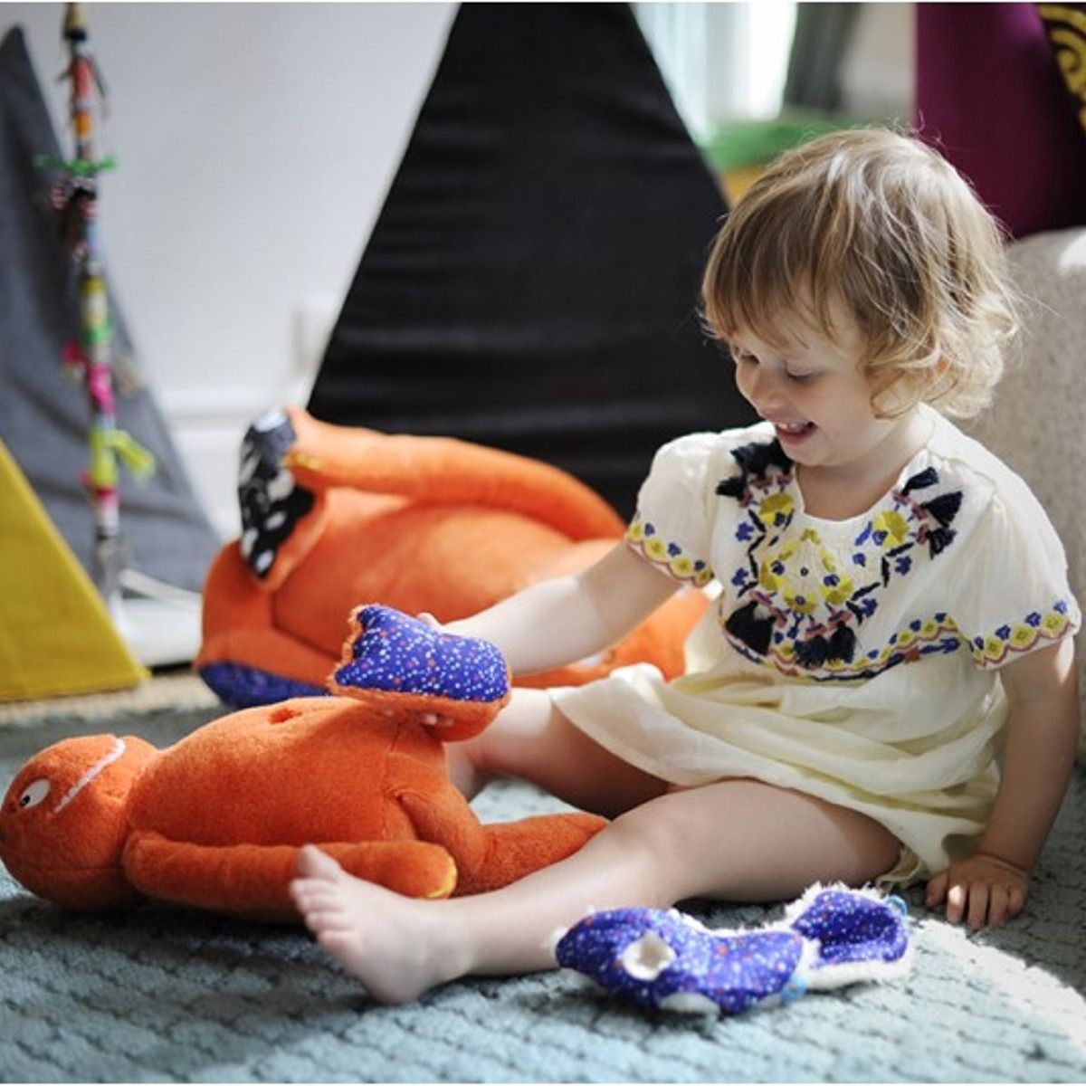 Olbrzym z małym Przyjacielem przytulanka edukacyjna, Ebulobo