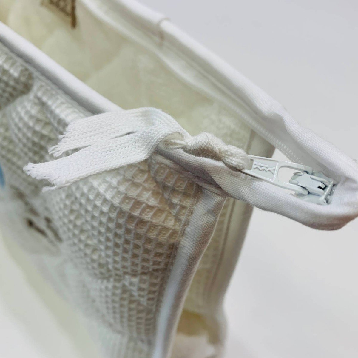 Kosmetyczka Stópki błękitna, Poyet