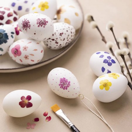 Przyrząd do malowania jajek pisanek