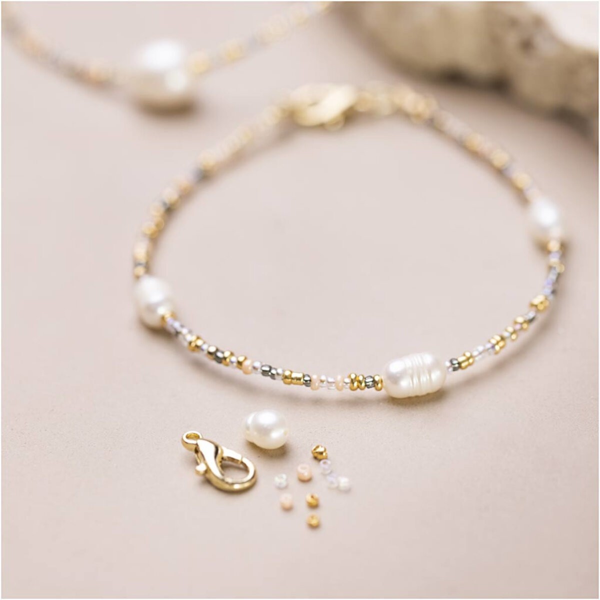 Naszyjnik i bransoletka DIY z koralików rocaille i pereł słodkowodnych