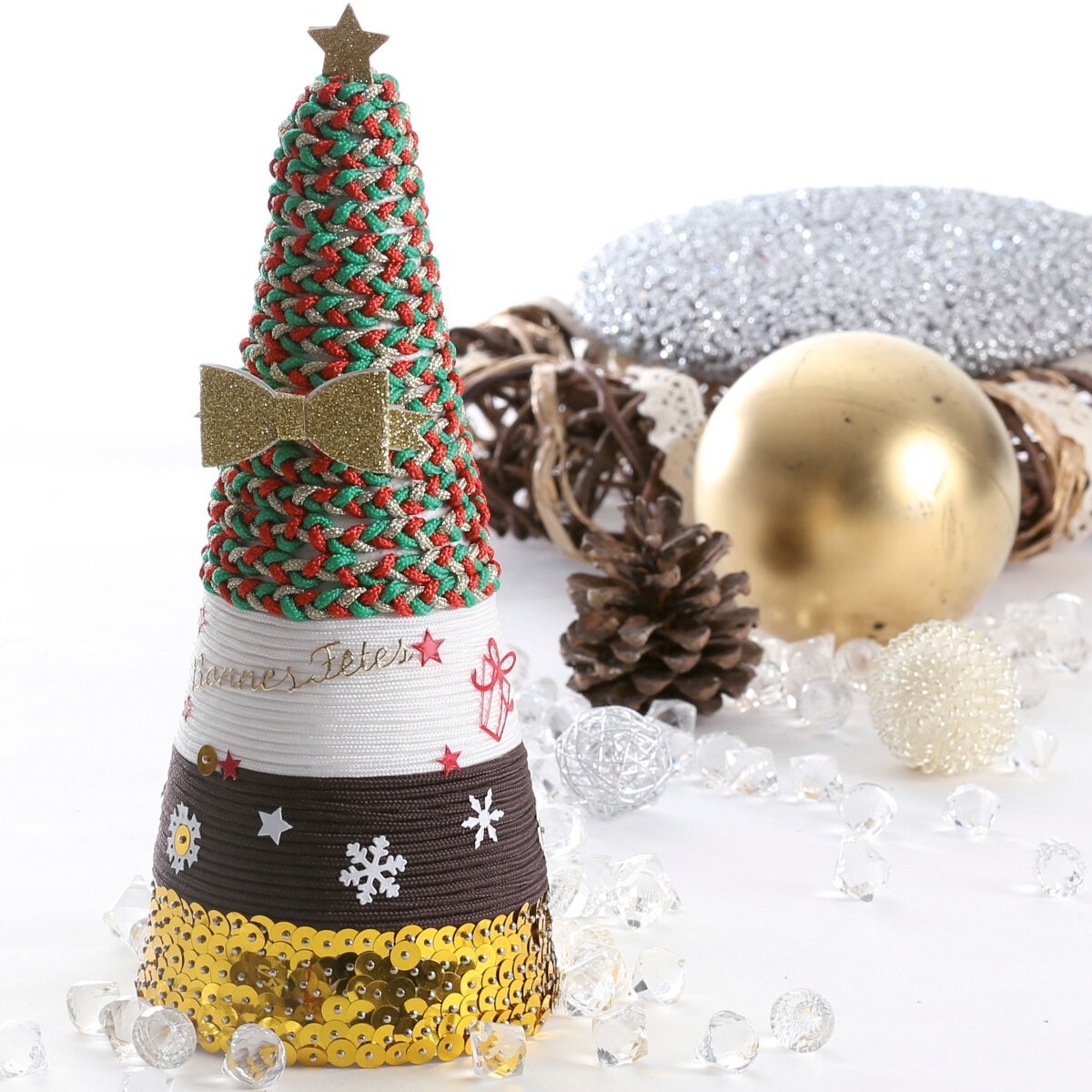 Stożek styropianowy 20 cm z twardego styropianu