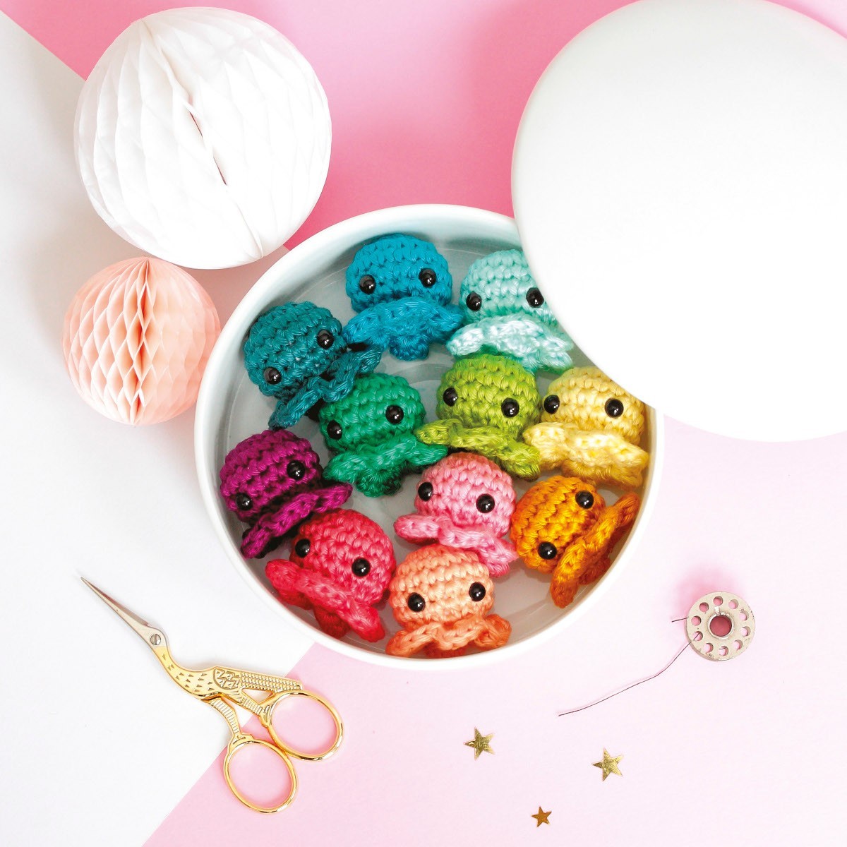 Książka z pomysłami do szydełkowania Zwierzątek Amigurumi