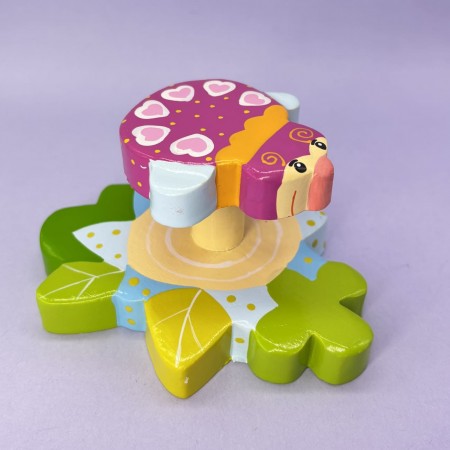 Wieszak drewniany na ścianę dla dzieci Pingwin | Dadum