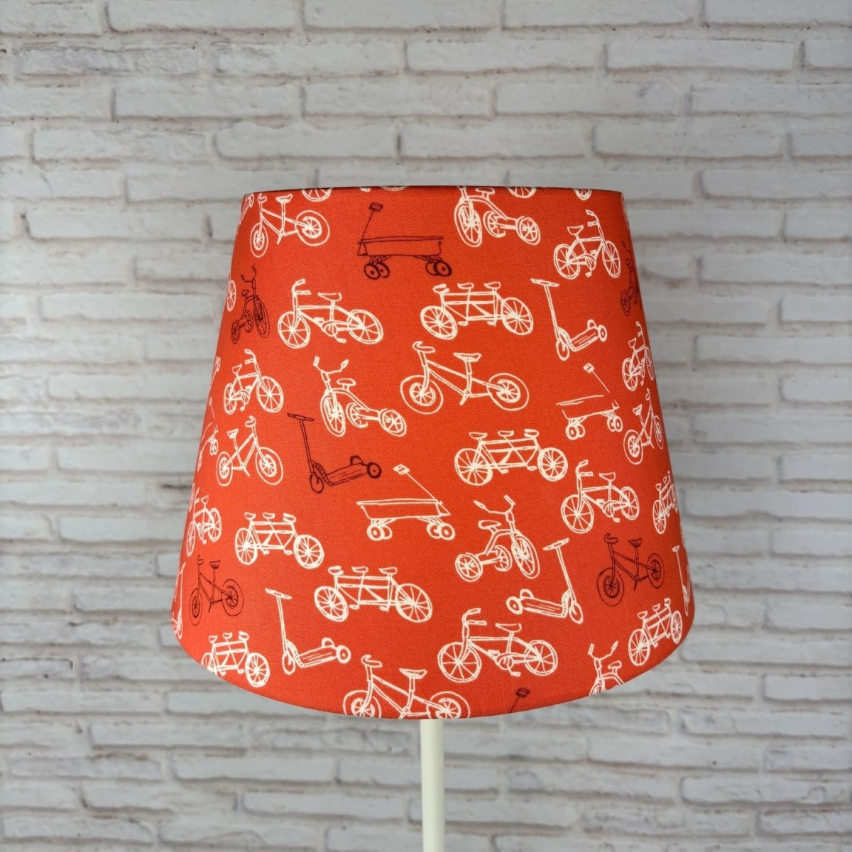Lampa stojąca Rowerki Czerwone abażur stożek, Lamps & Co. | Dadum