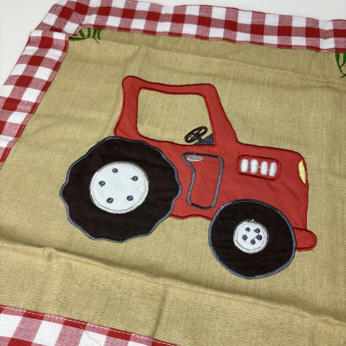 Poszewka dekoracyjna Farma, Win Green | Dadum Kraków