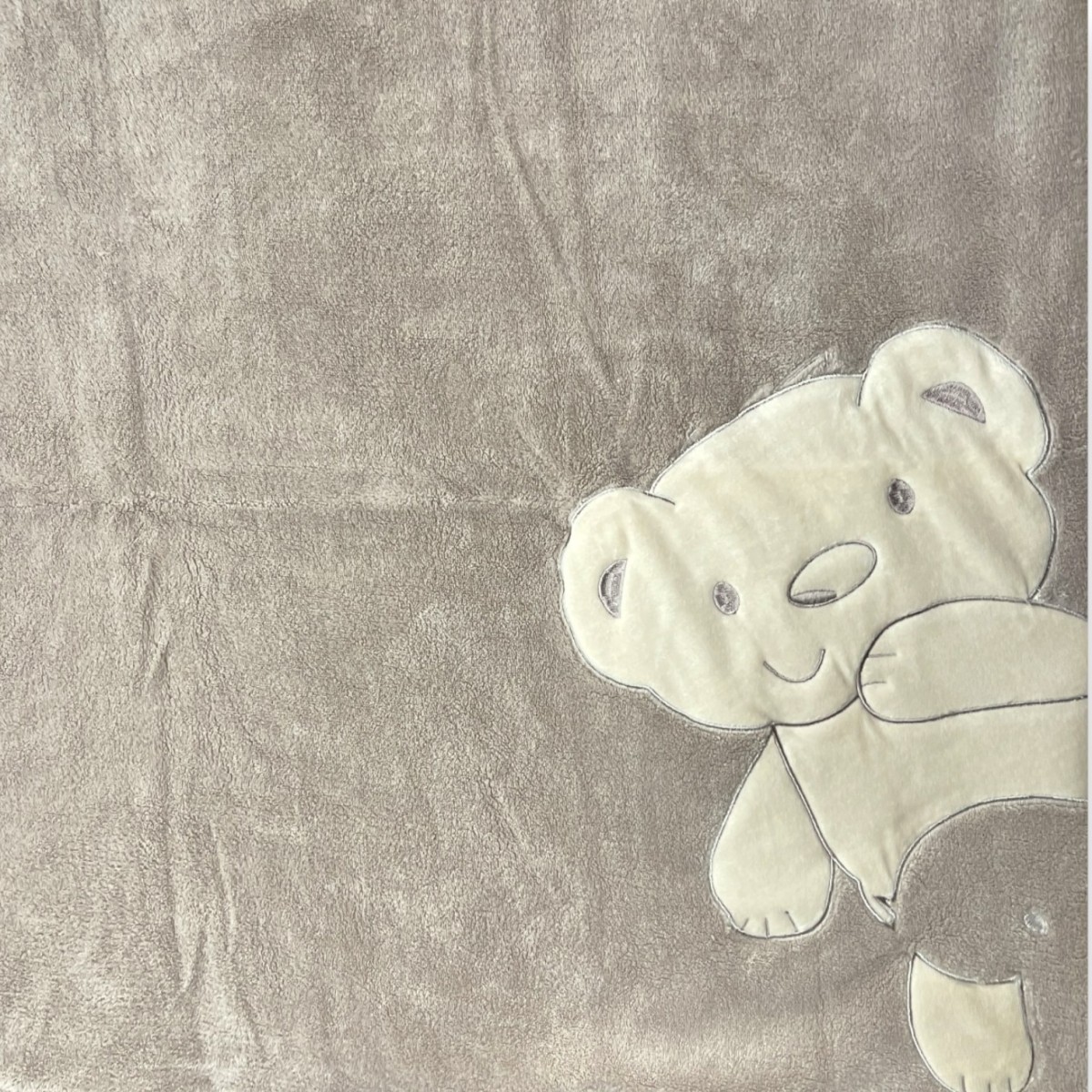 Kołderka do przedszkola dla dzieci 100x140 cm Miś